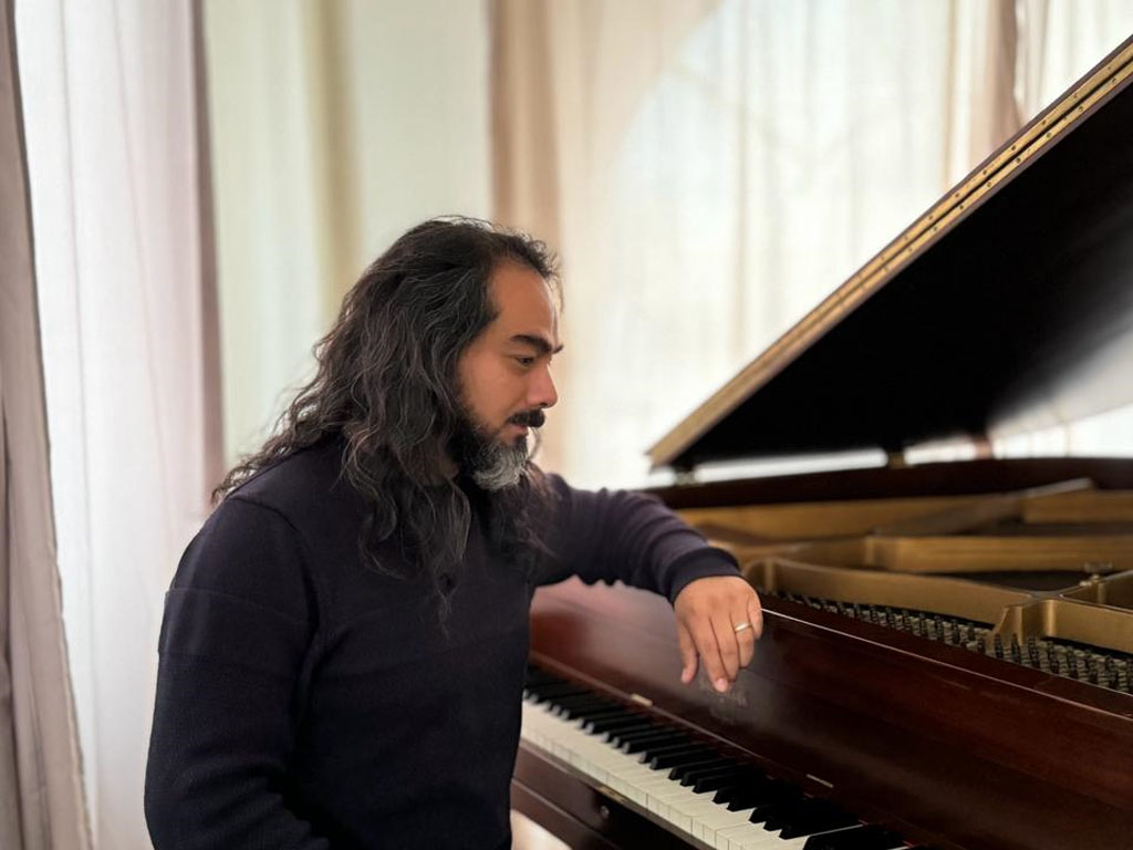 el pianista ari omar spotify premium